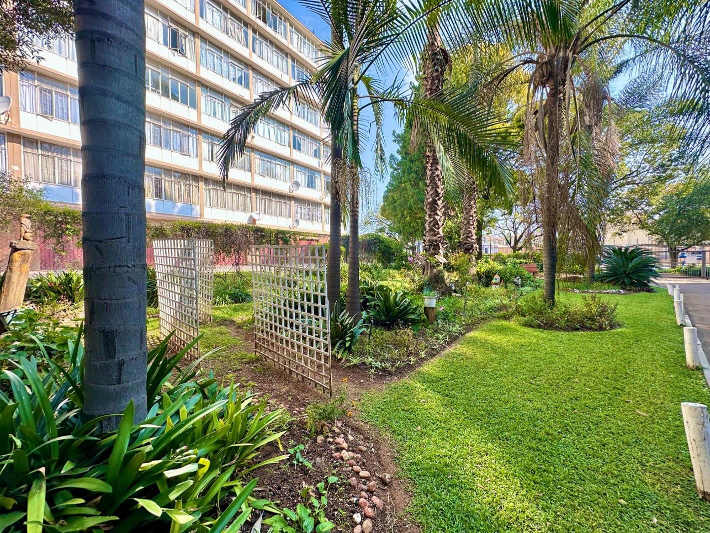 2.5 Bedroom Apartment in Queenswood