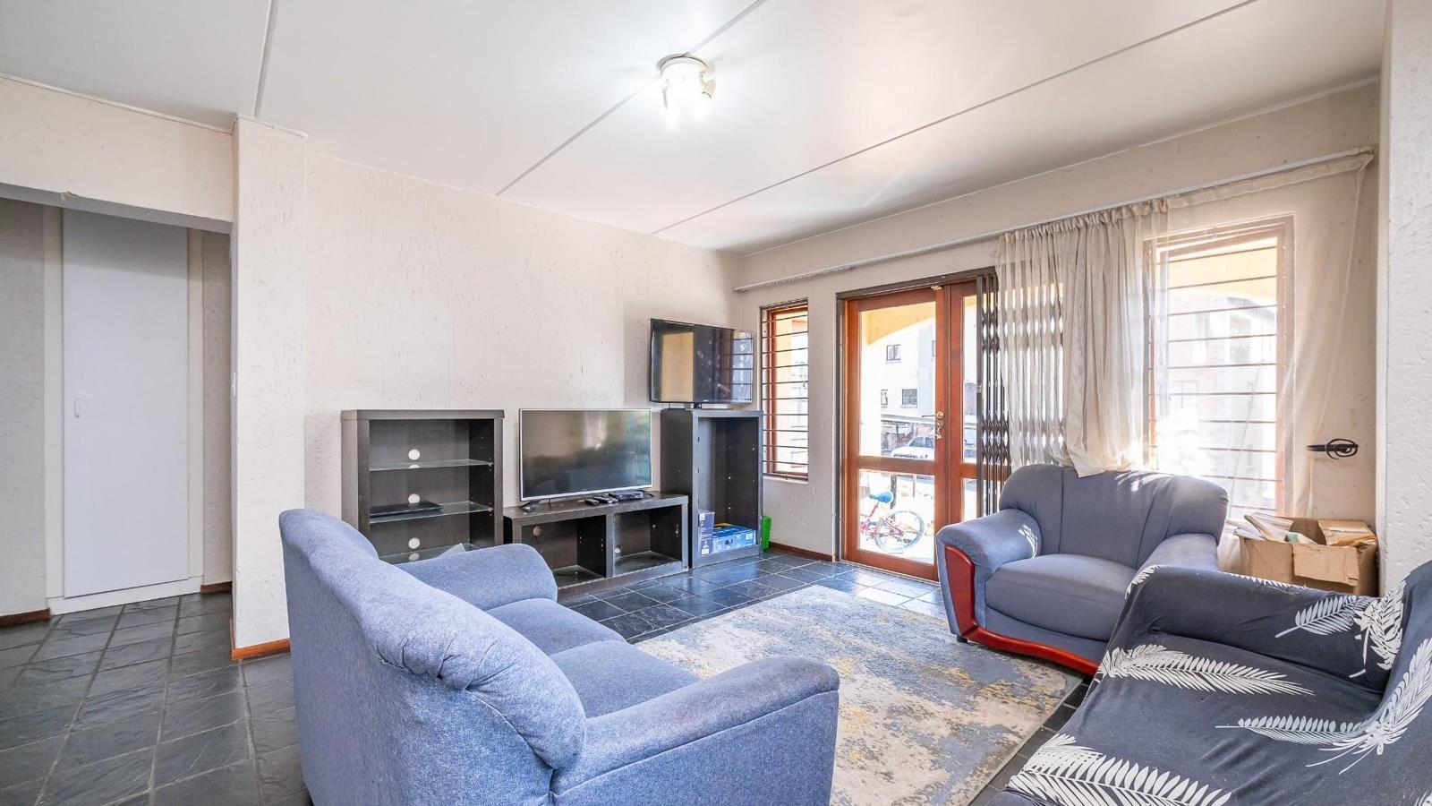 2 Bedroom Apartment in Randpark Ridge