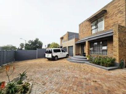 3 Bedroom House in Milnerton Ridge