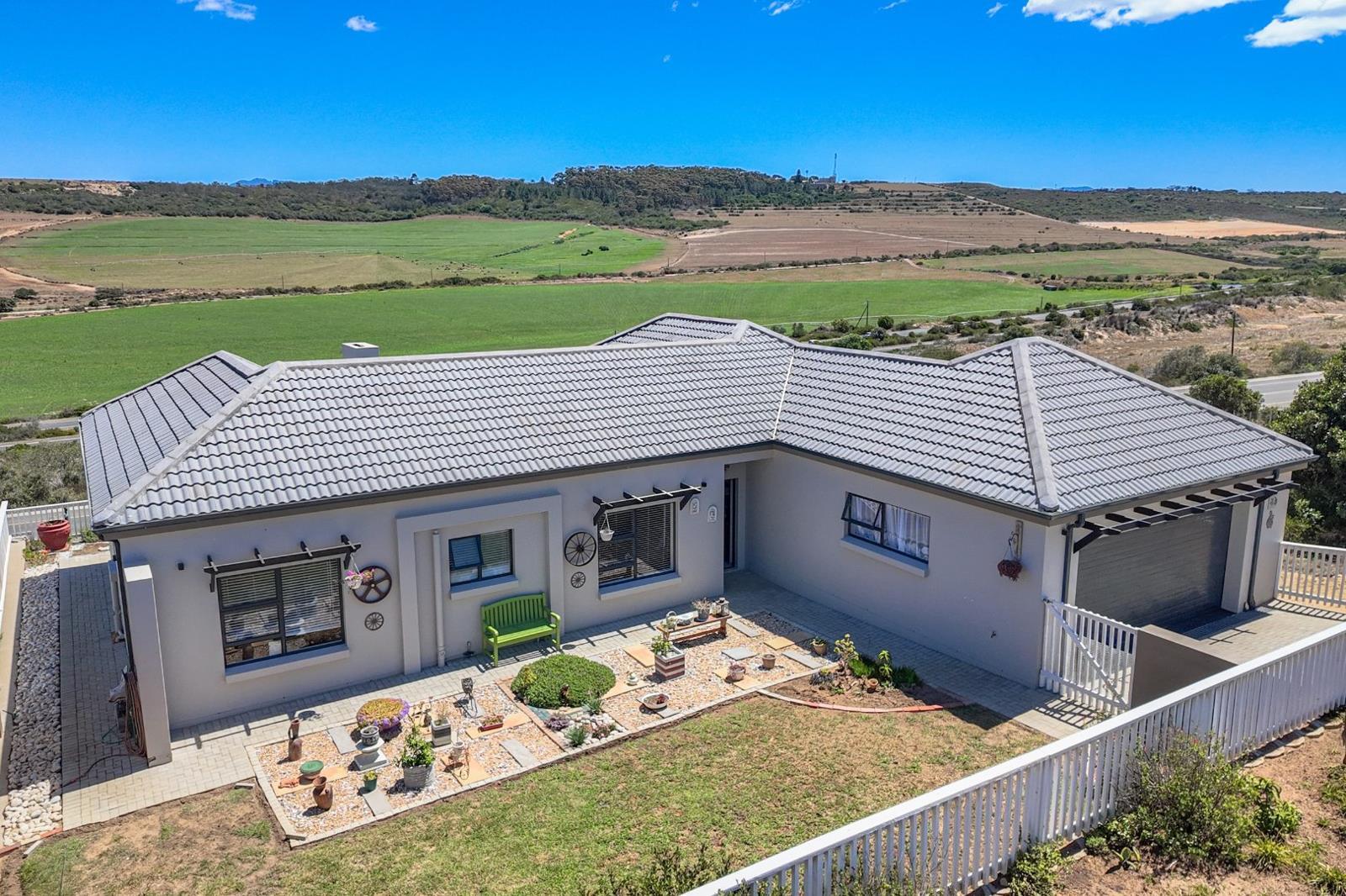 3 Bedroom House in Reebok