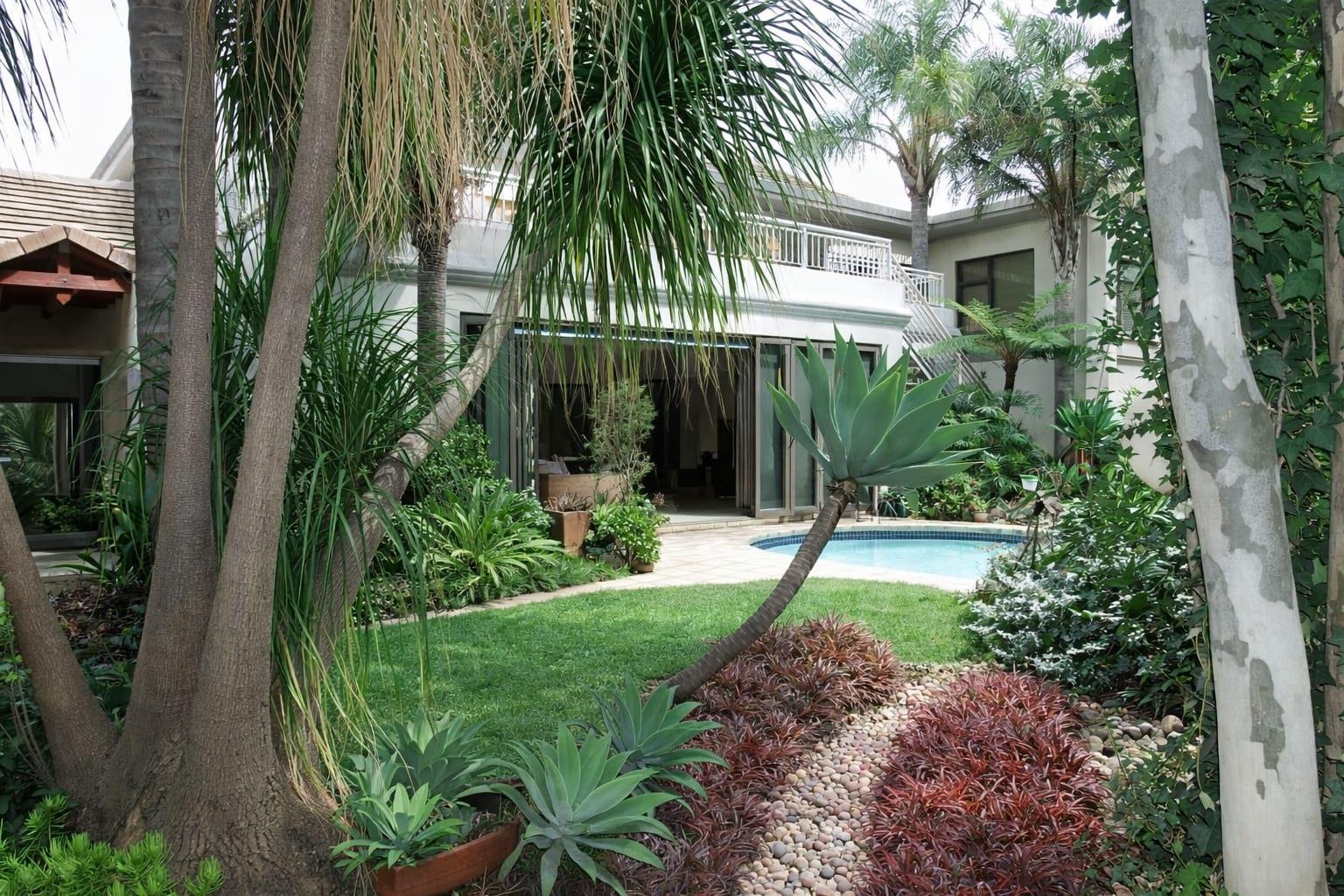 6 Bedroom House in Silver Lakes Golf Estate