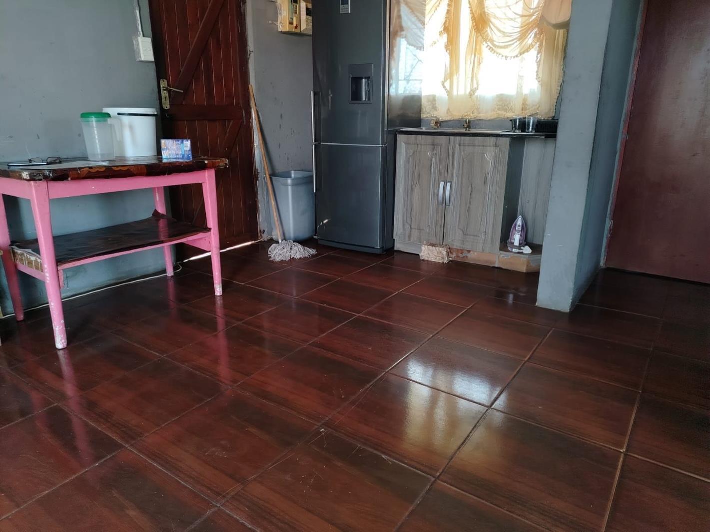 2 Bedroom House in Soweto On Sea