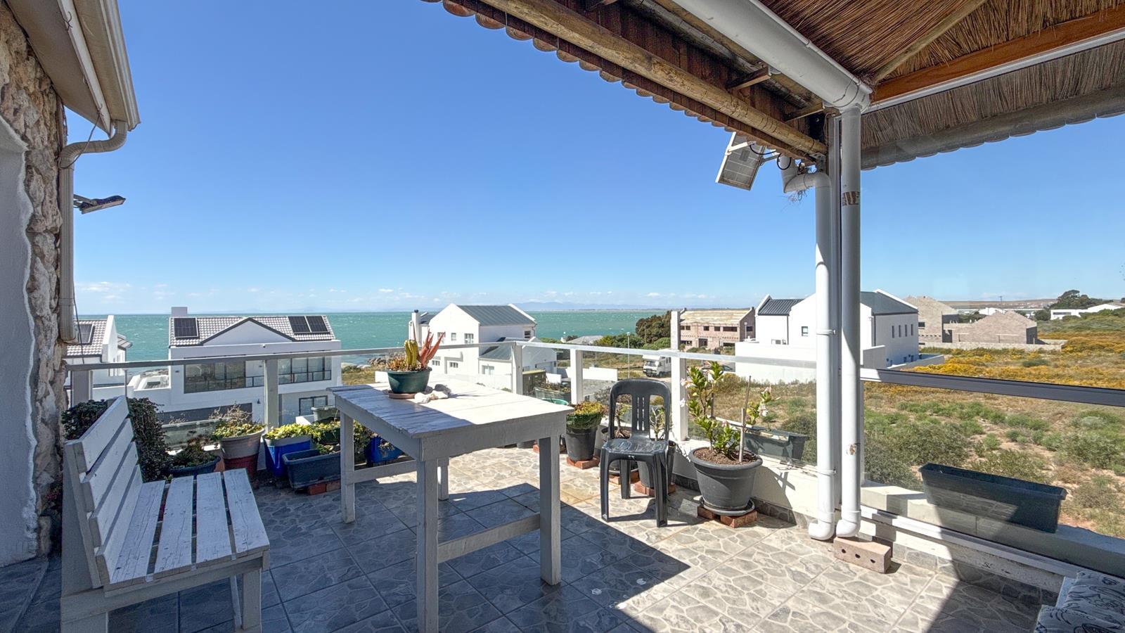 3 Bedroom House in St Helena Views