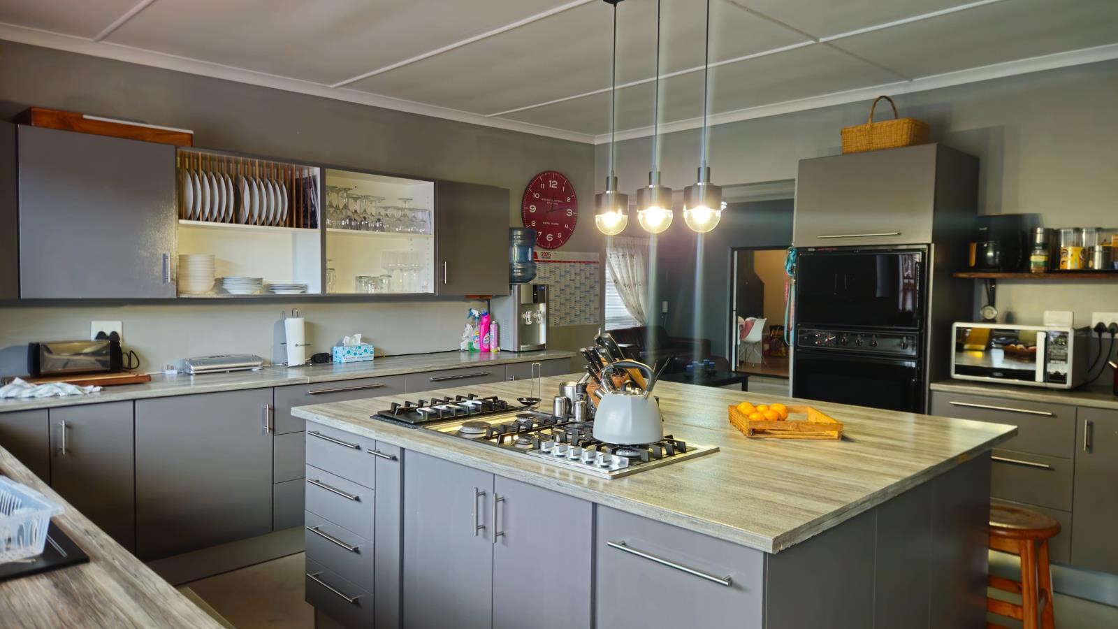 4 Bedroom House in Loerie Park