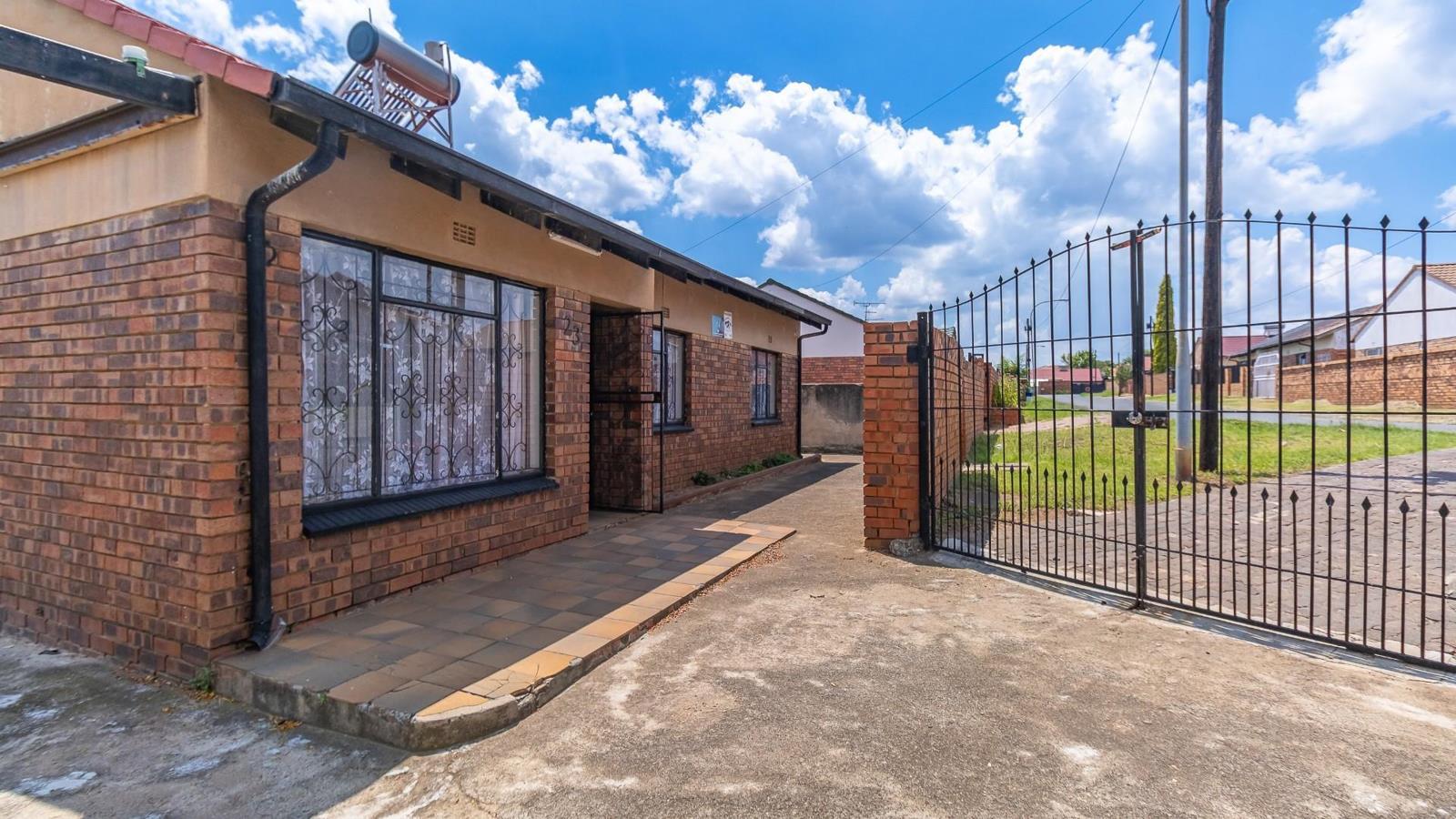 2 Bedroom House in Newclare