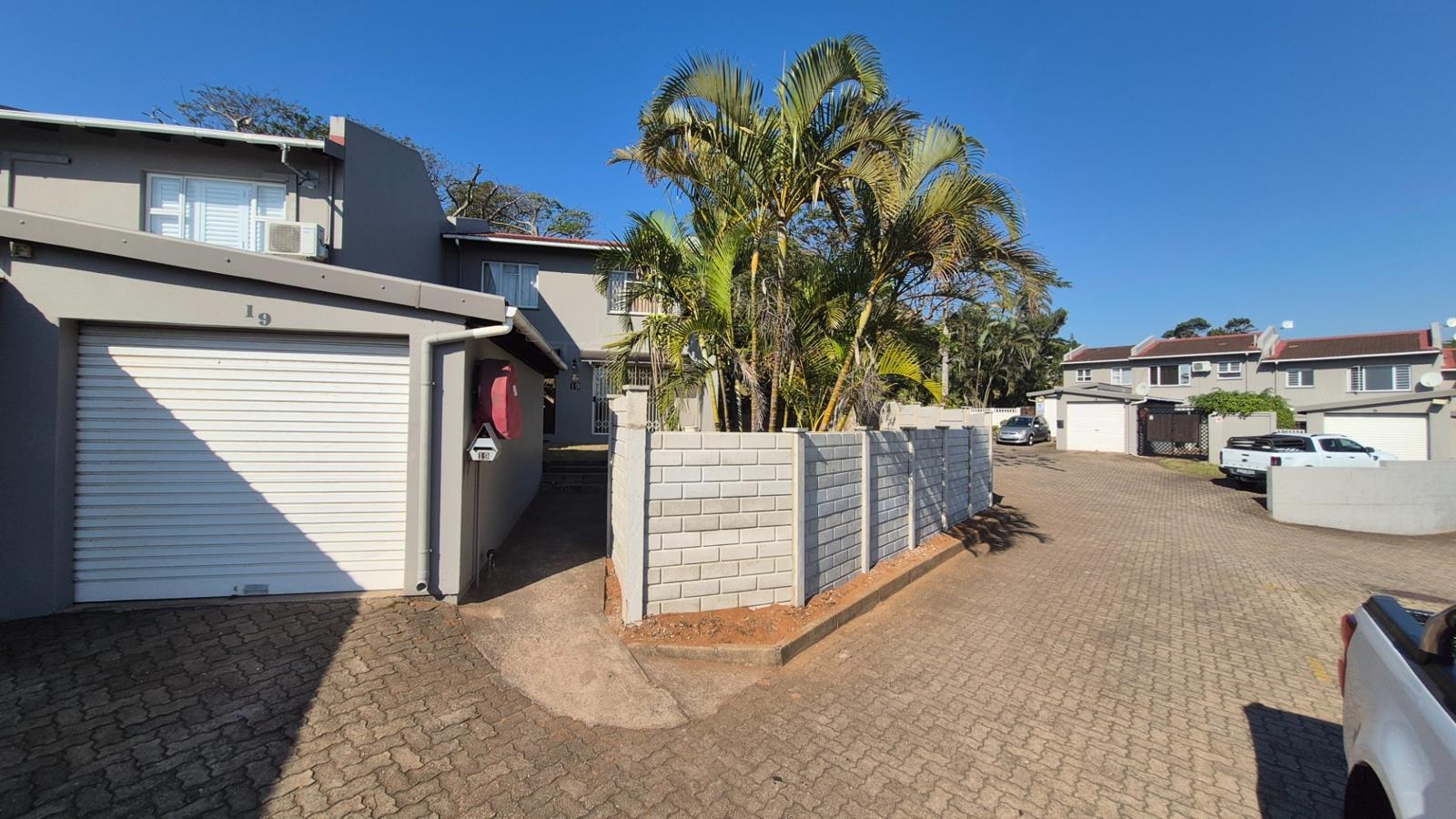 3 Bedroom Duplex in Bluff
