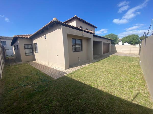 5 Bedroom House in Parklands North
