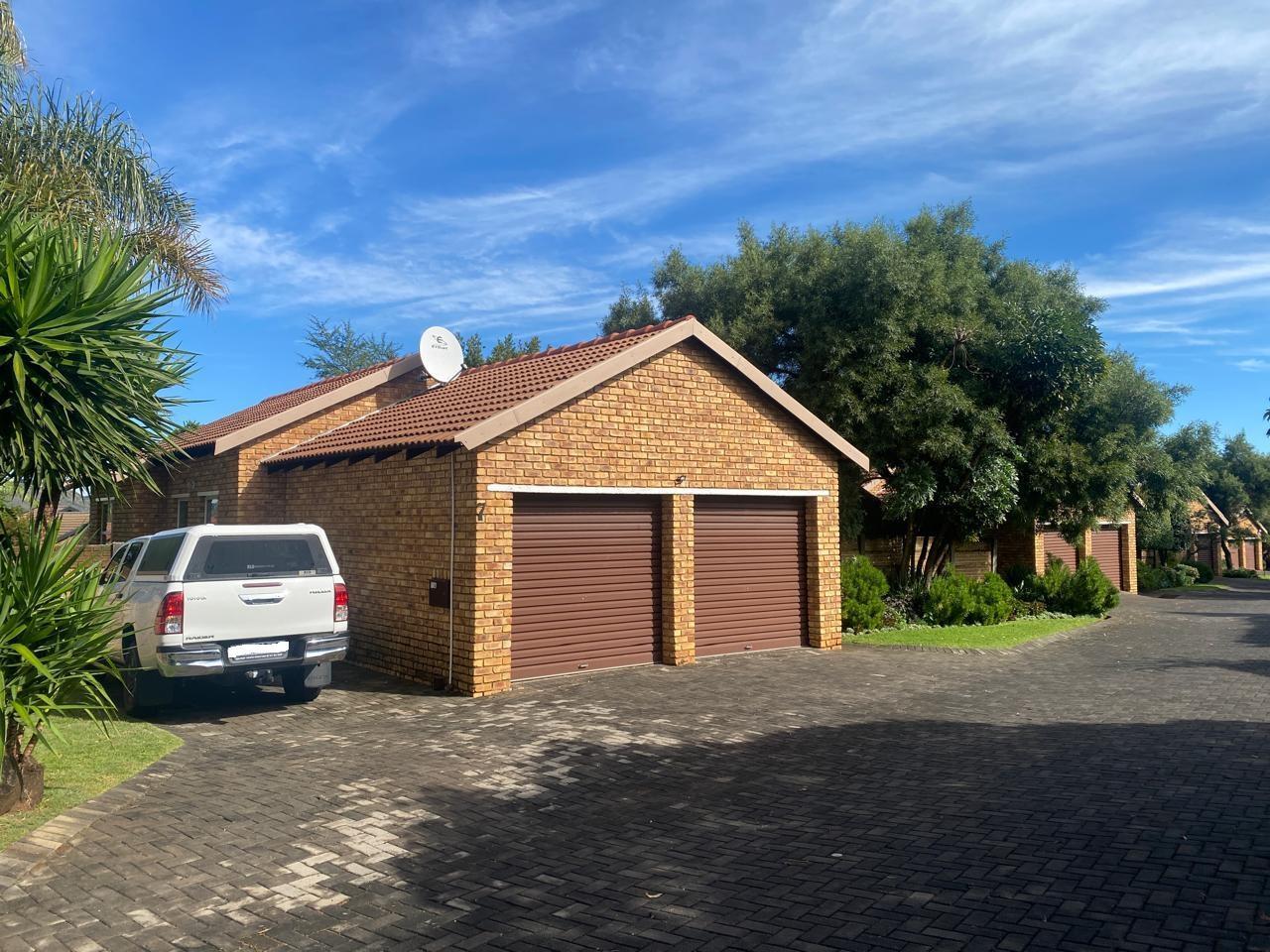 2 Bedroom Townhouse in Radiokop