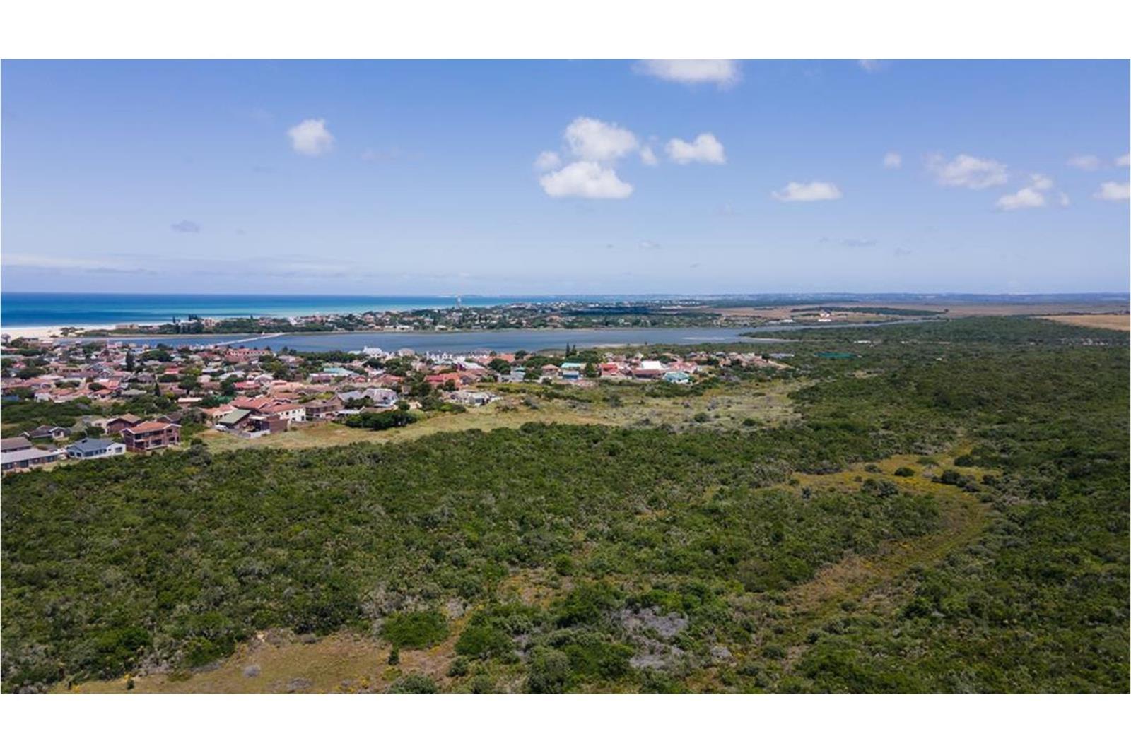 39.5 ha Land available in Aston Bay