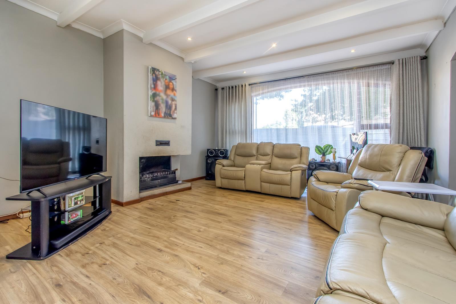 3 Bedroom House in Fairland