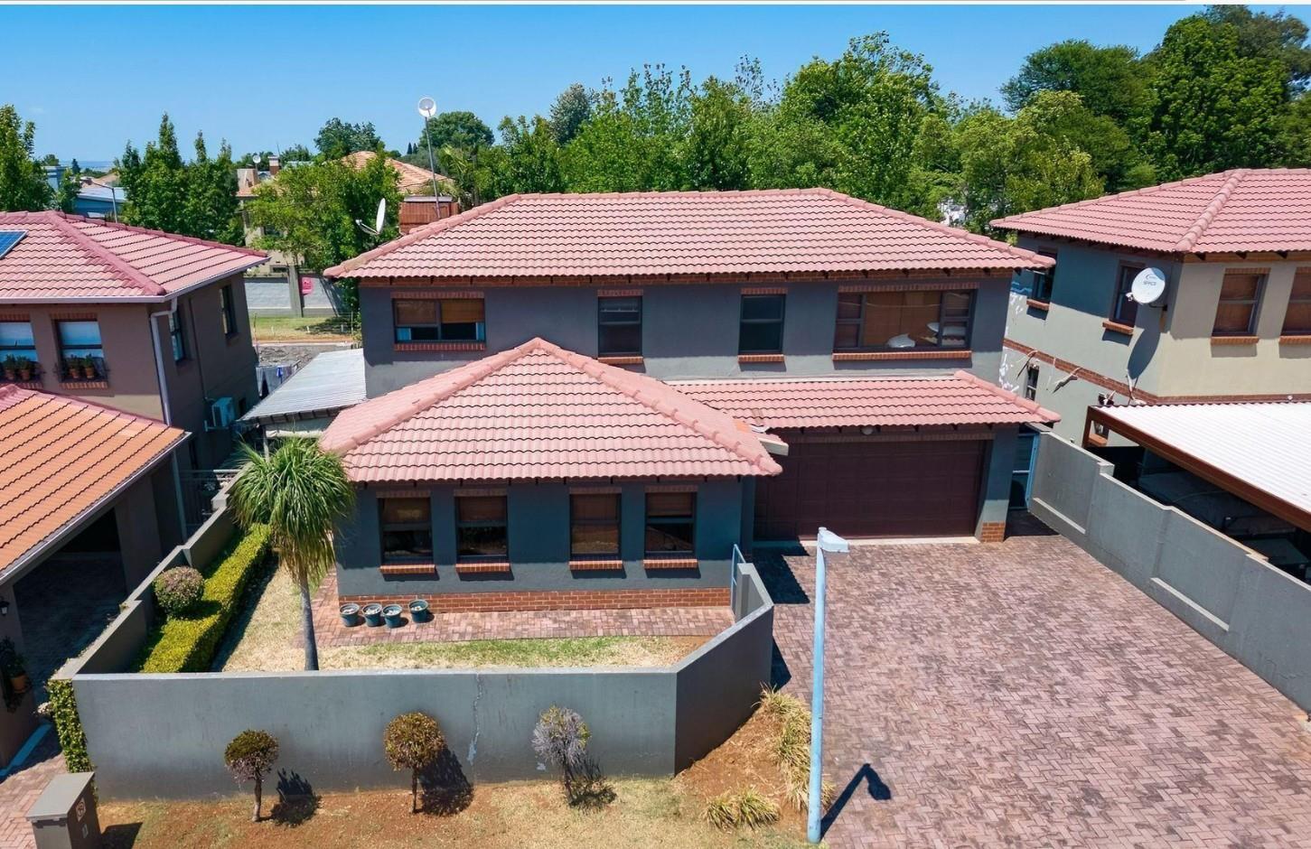 3 Bedroom House in Rietvalleirand