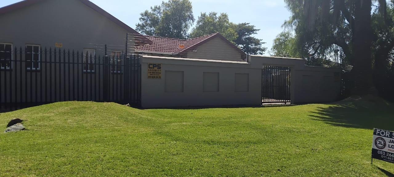 3 Bedroom House in Brackenhurst