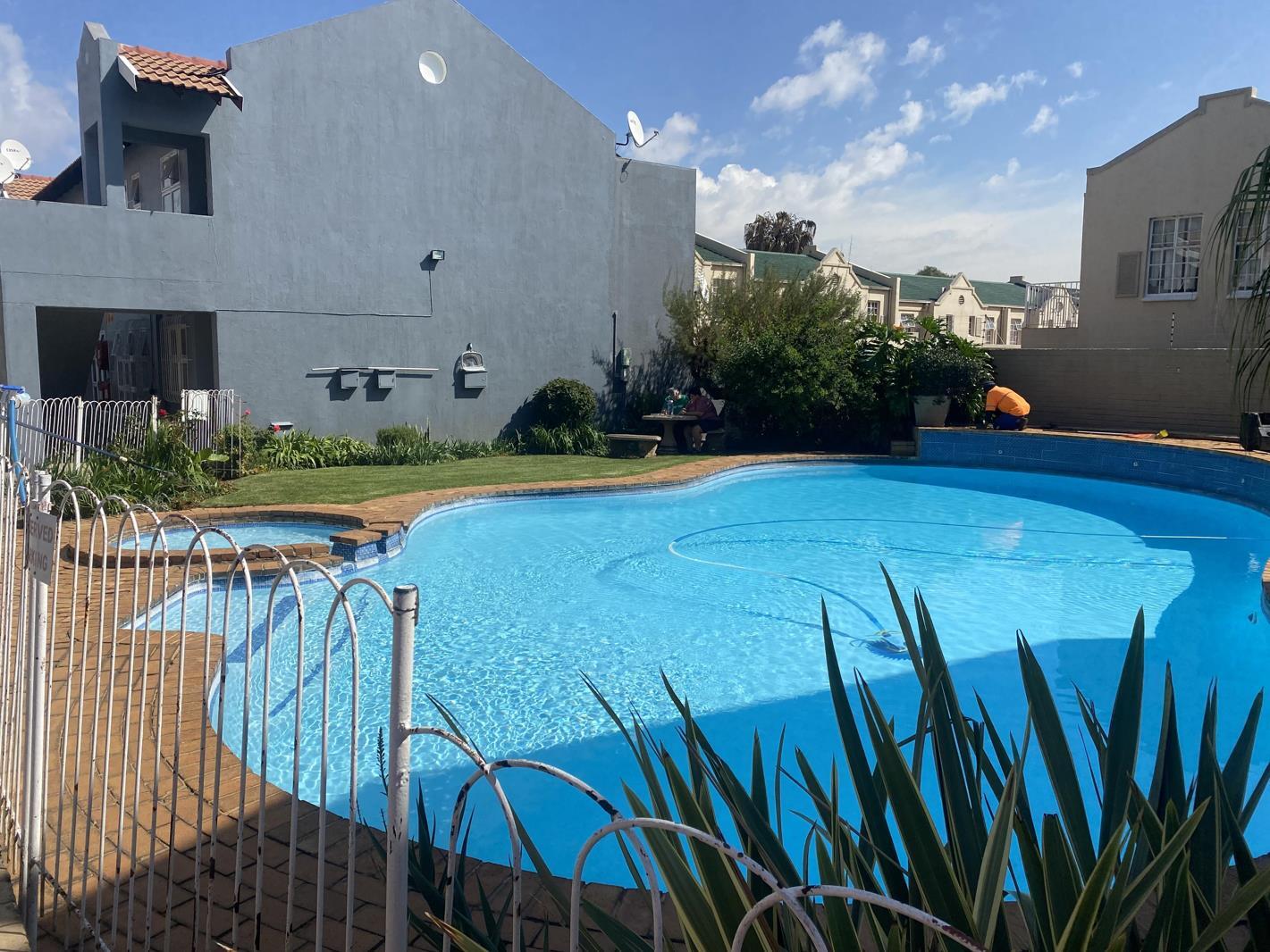 2 Bedroom Townhouse in New Redruth