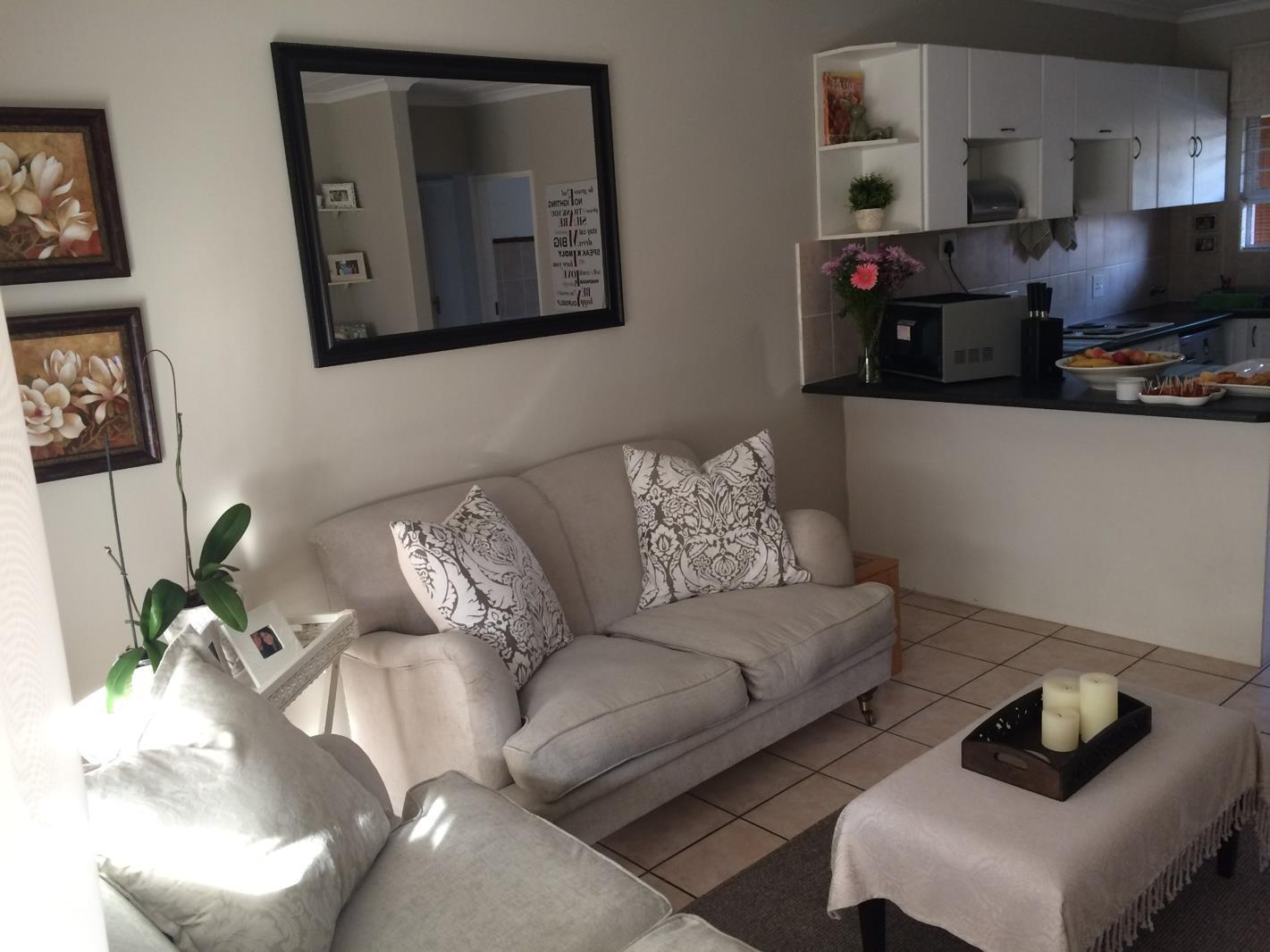 2 Bedroom Simplex in Sunninghill