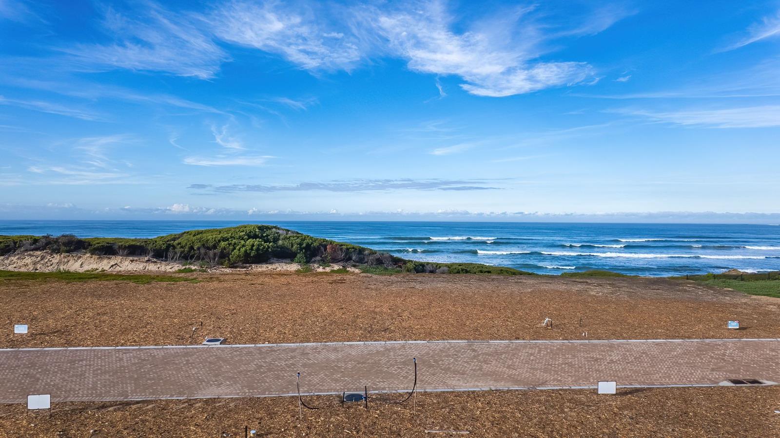 561 m² Land available in Stilbaai Wes