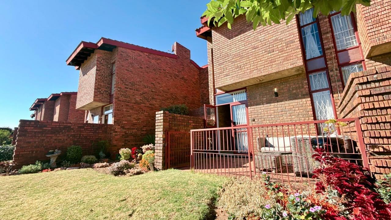 2 Bedroom Townhouse in Linmeyer