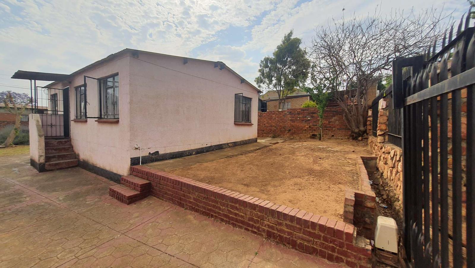 2 Bedroom House in Eersterust