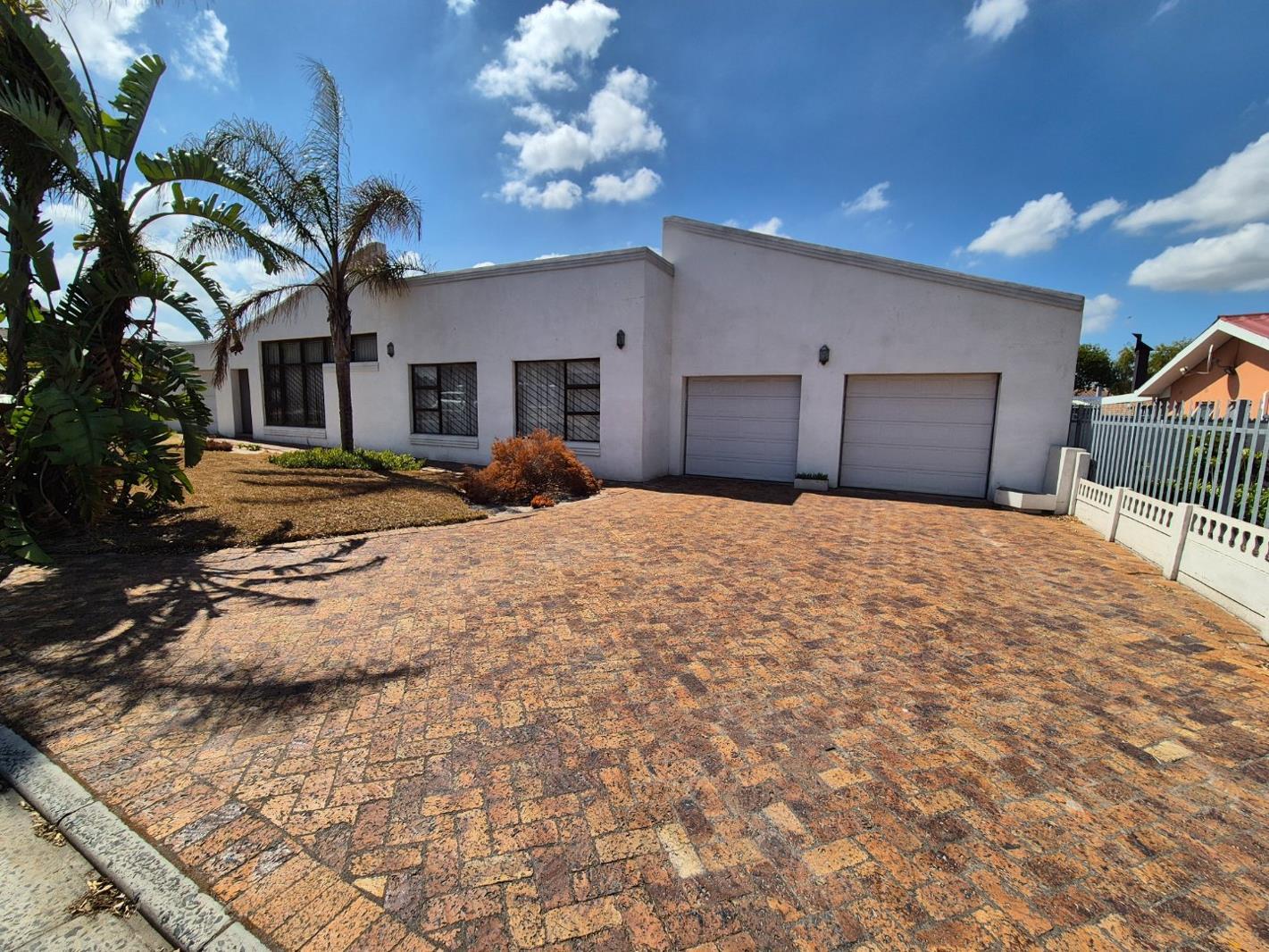 3 Bedroom House in Mabille Park