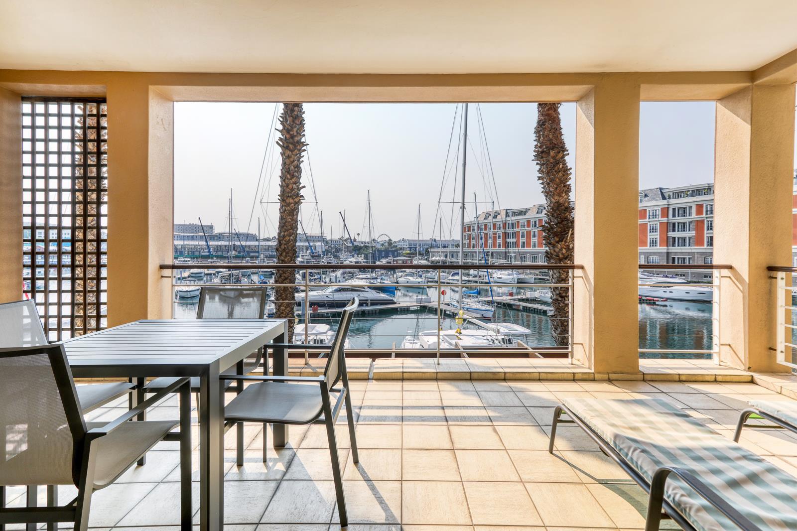 1 Bedroom Apartment in Waterfront