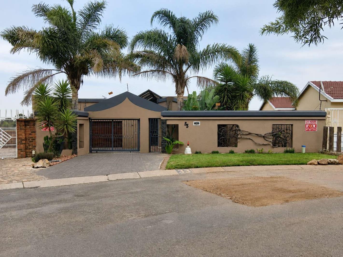 4 Bedroom House in Brackenhurst