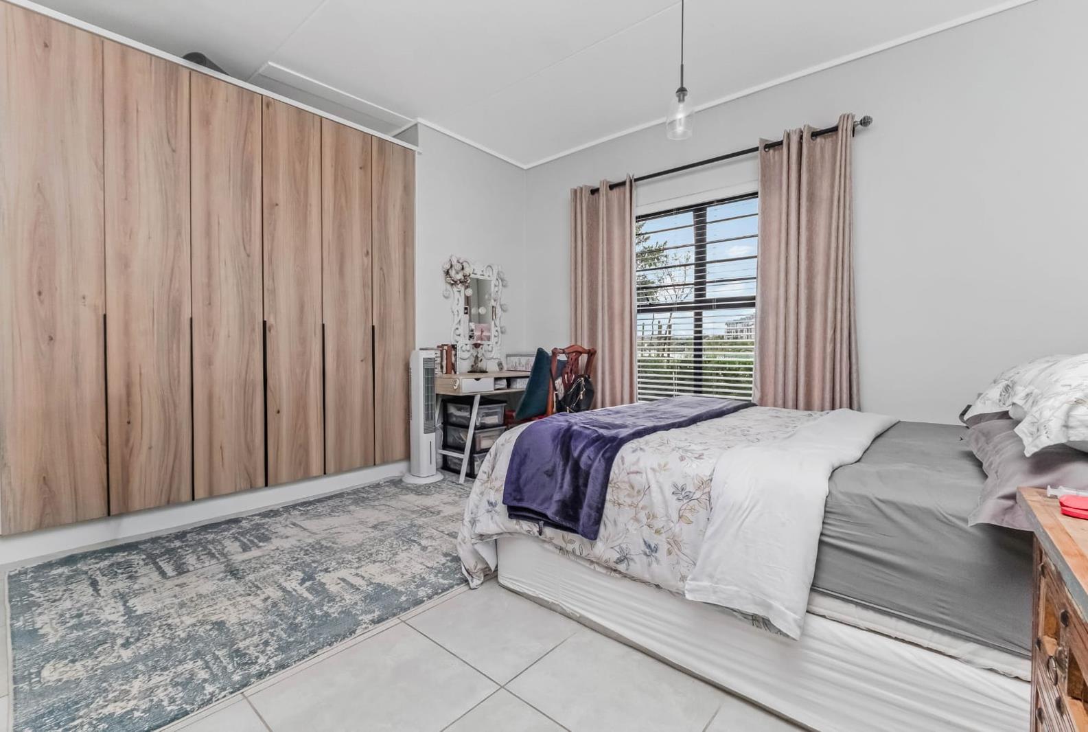 3 Bedroom Apartment in Waterfall
