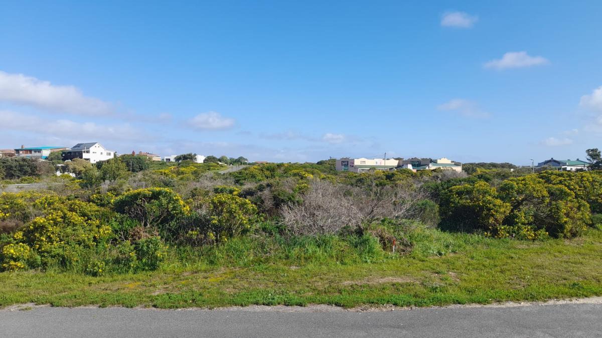 3 744 m² Land available in Pearly Beach