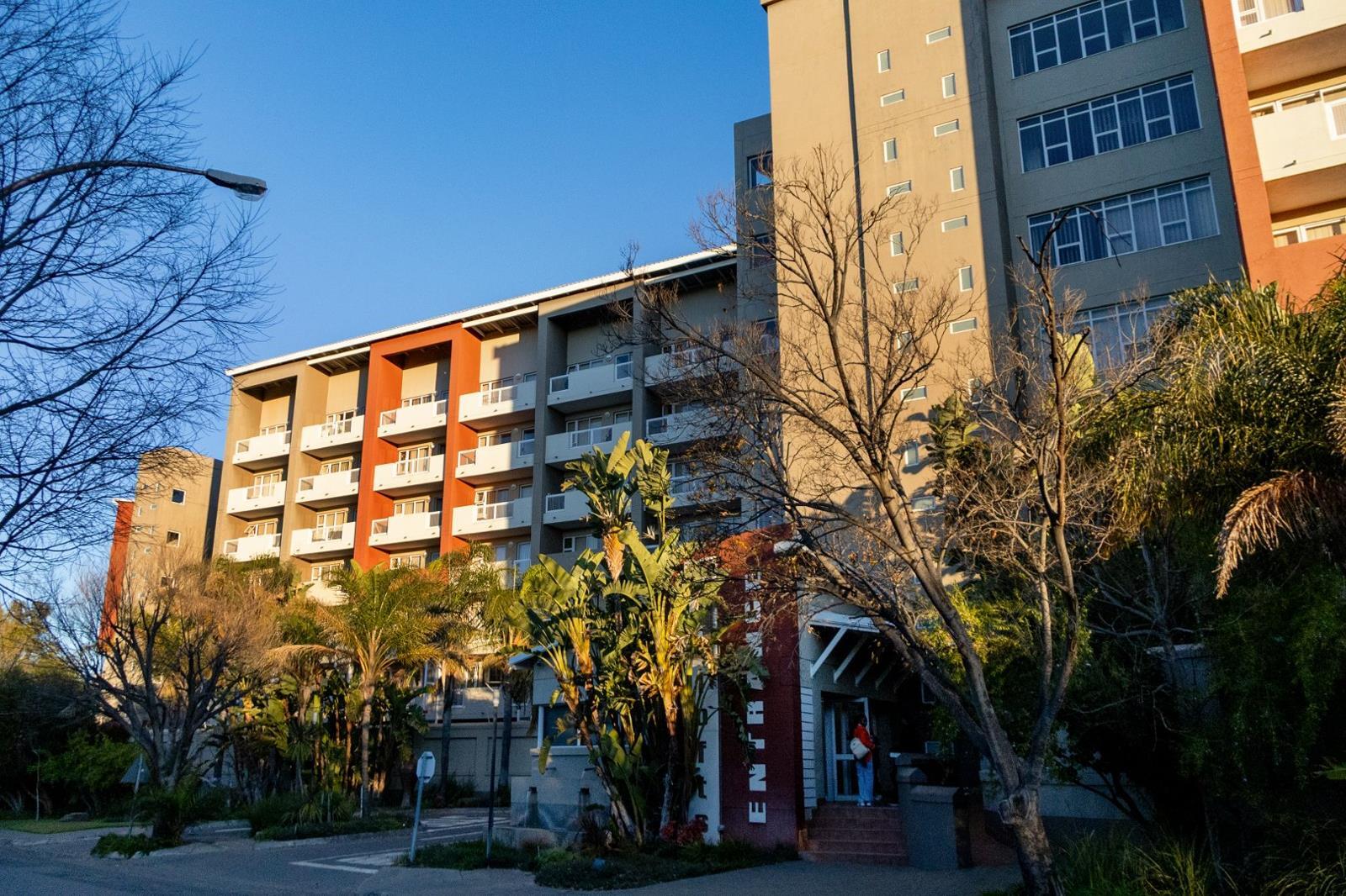 2 Bedroom Apartment in Universitas