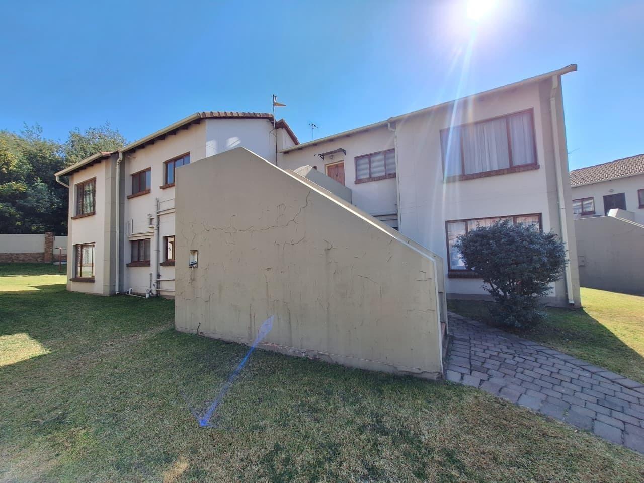 2 Bedroom Townhouse in Mondeor