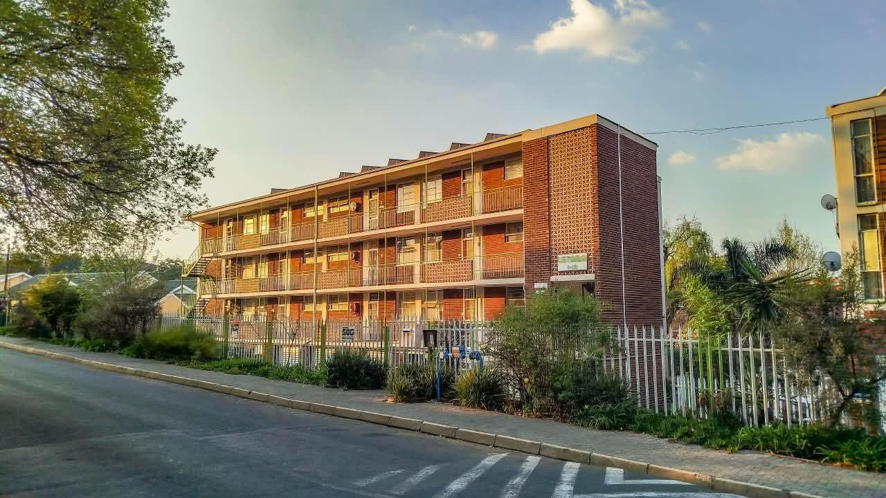 2 Bedroom Townhouse in South Crest