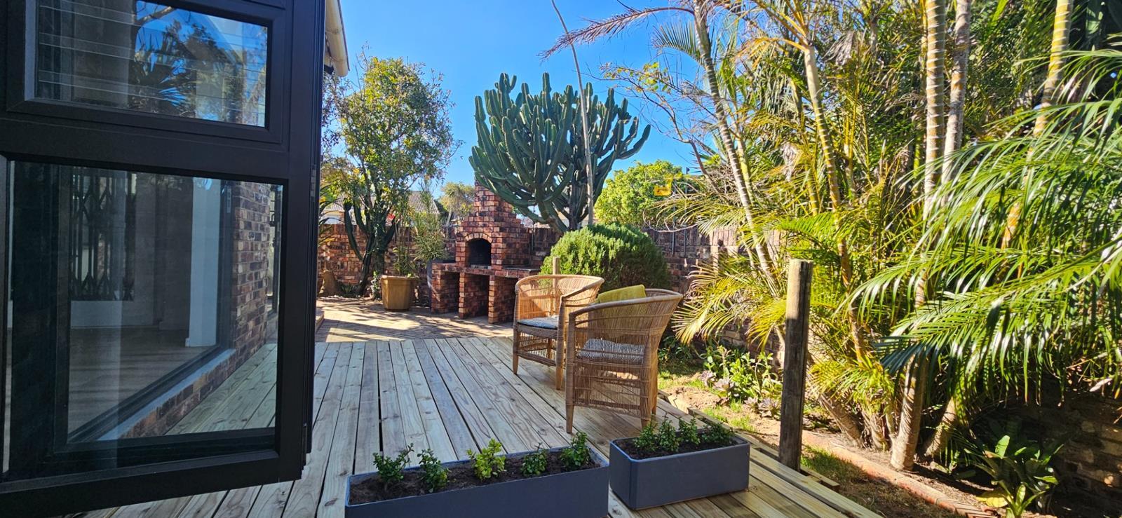 2 Bedroom Townhouse in South End