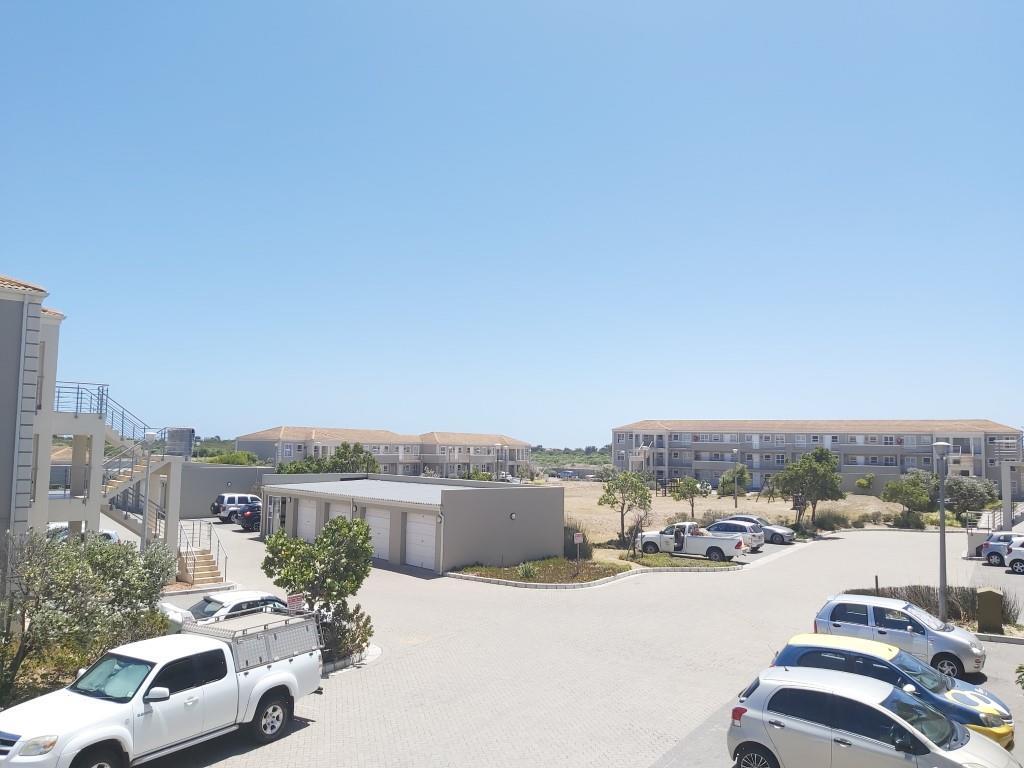 2 Bedroom Apartment in Melkbosstrand
