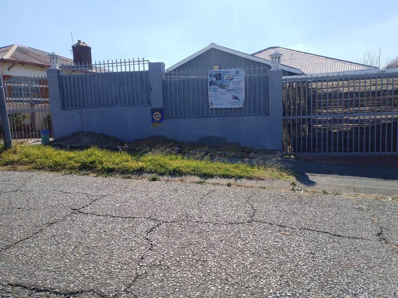 2 Bedroom House in South Hills