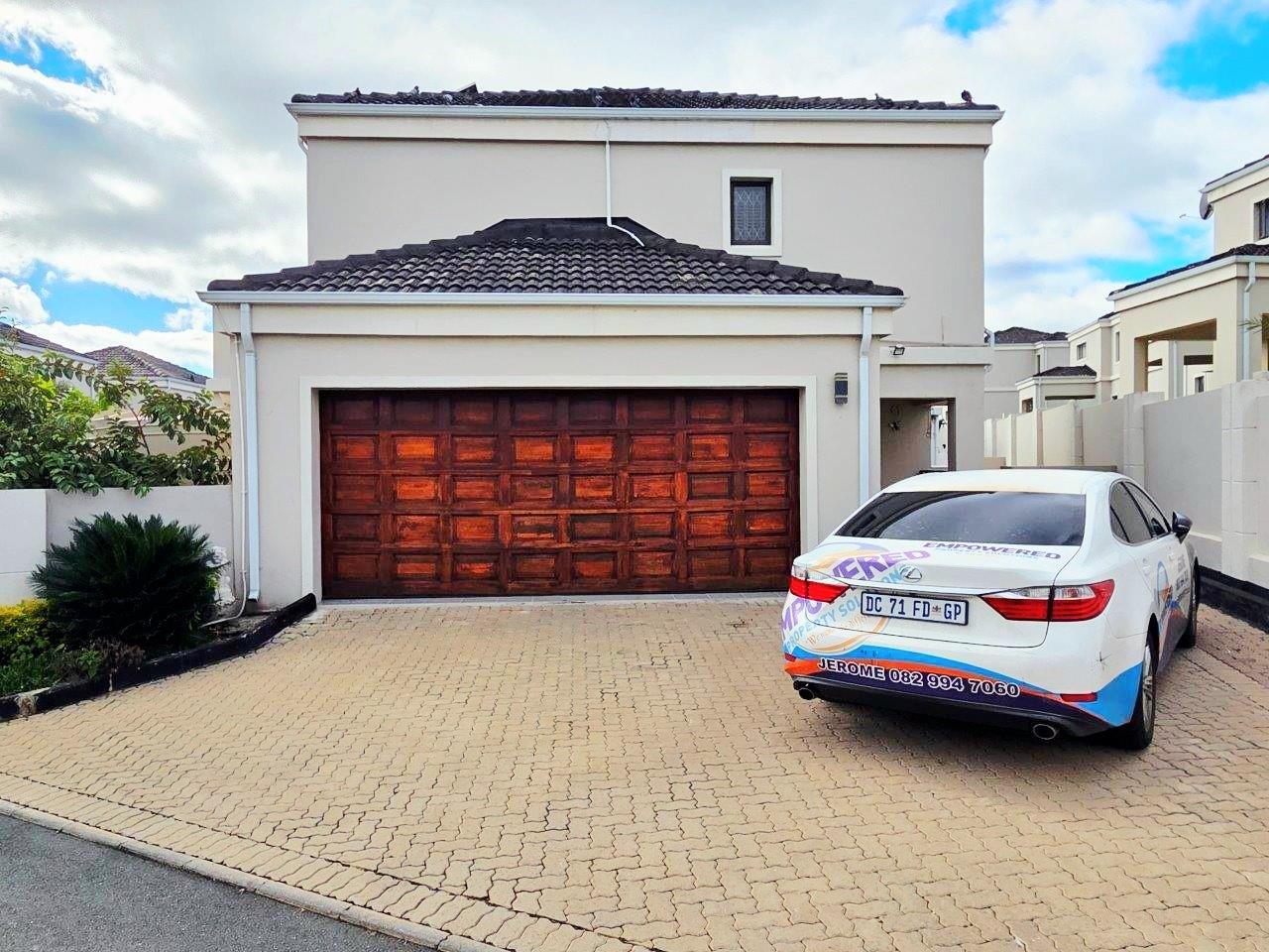 3 Bedroom House in Carlswald Estate