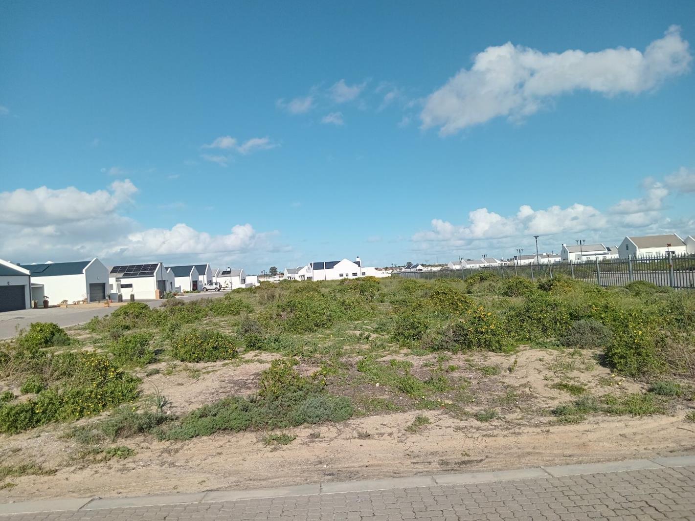 527 m² Land available in Velddrif