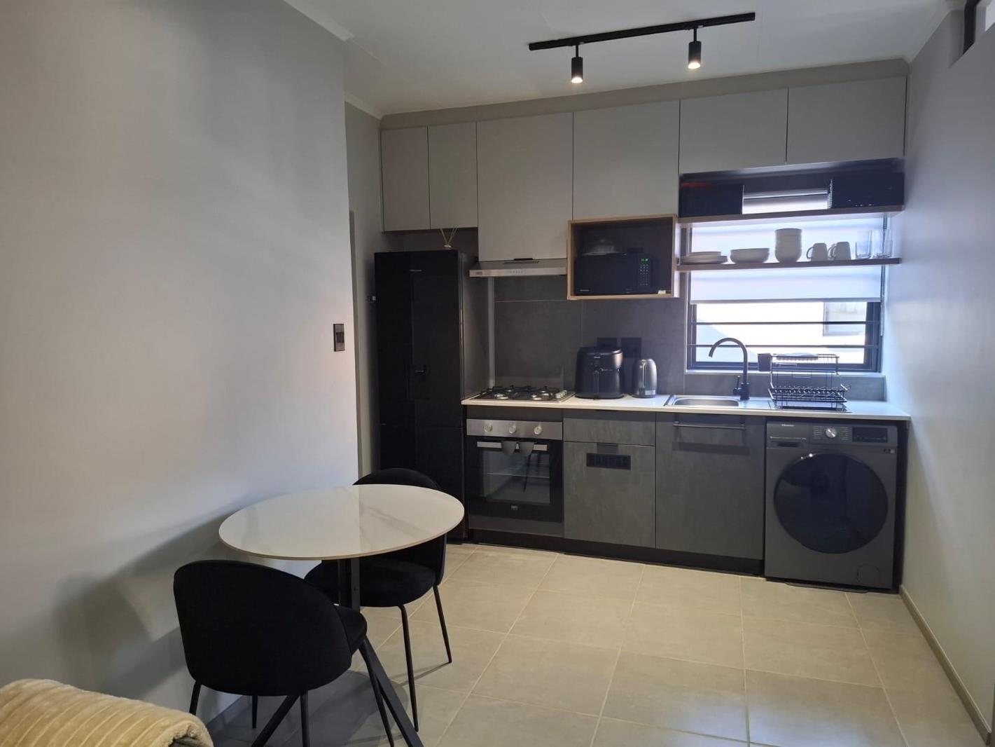 1 Bedroom Apartment in Waterkloof Ridge