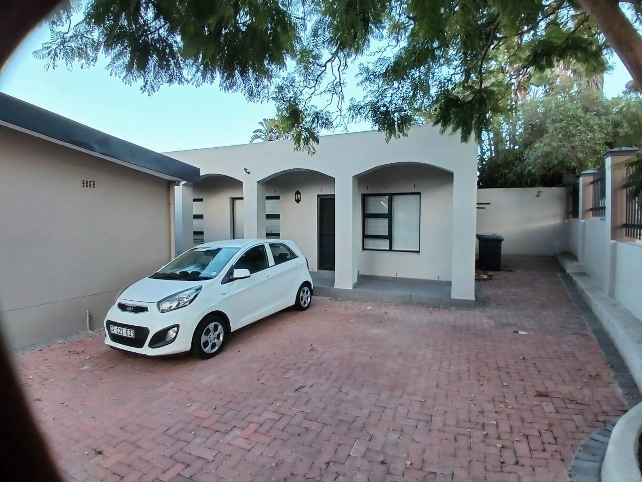 2 Bedroom Apartment in Plattekloof