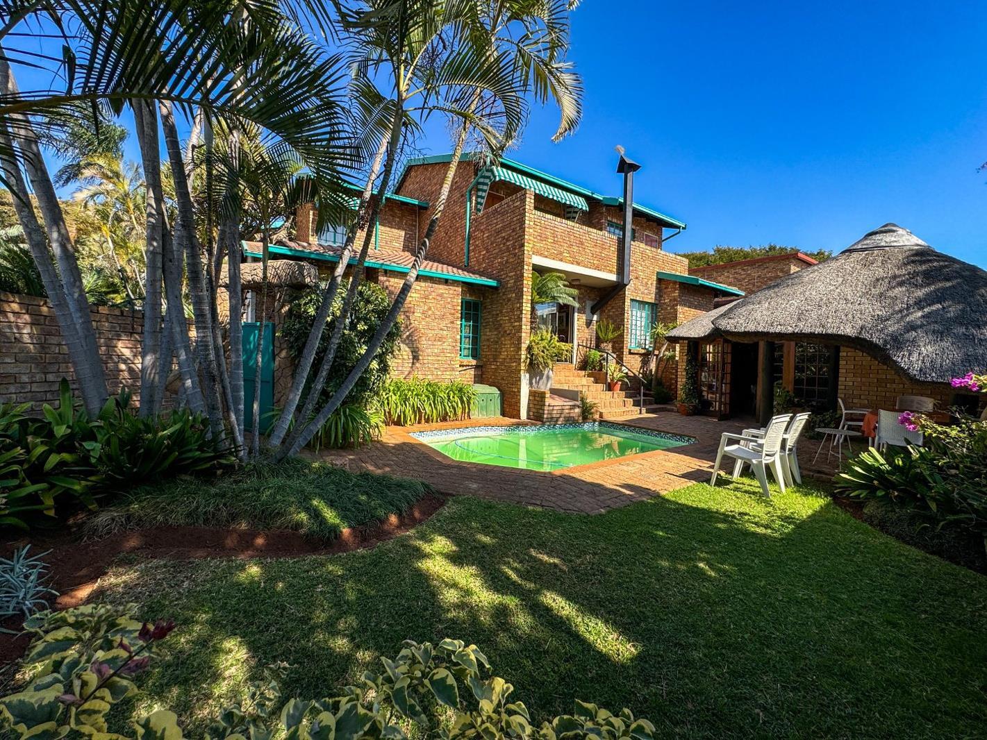 5 Bedroom House in Montana Park