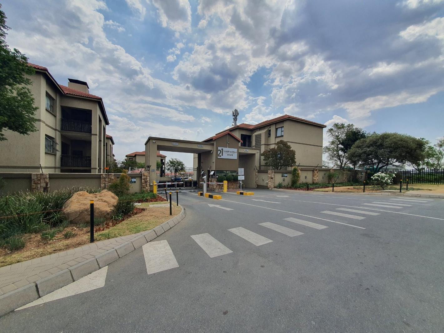2 Bedroom Apartment in Lonehill