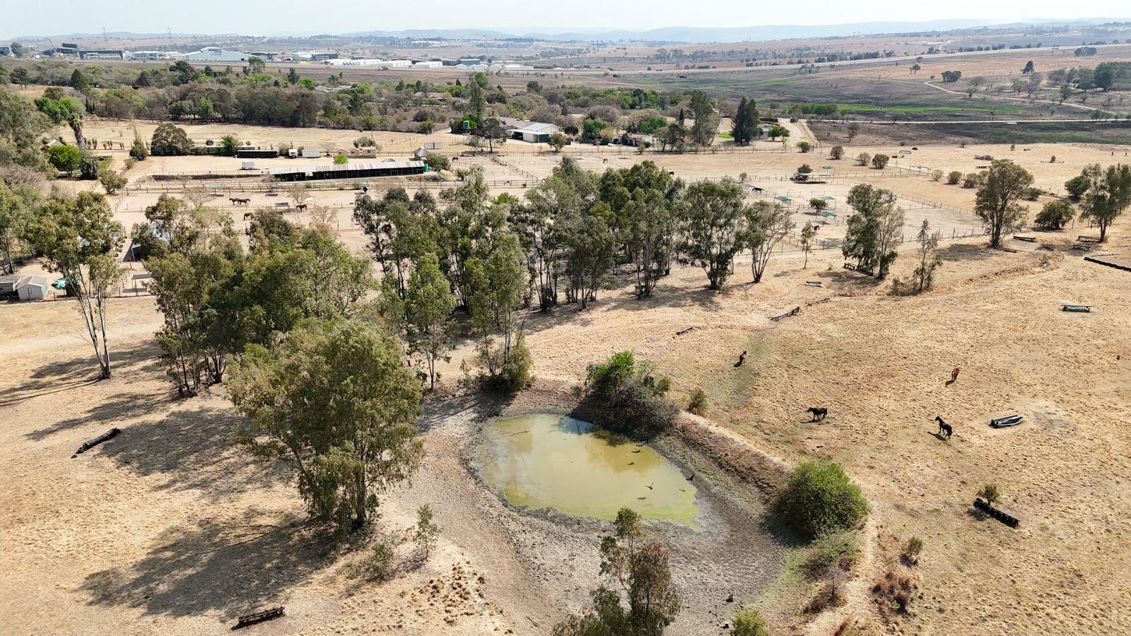 4.2 ha Land available in Knoppieslaagte