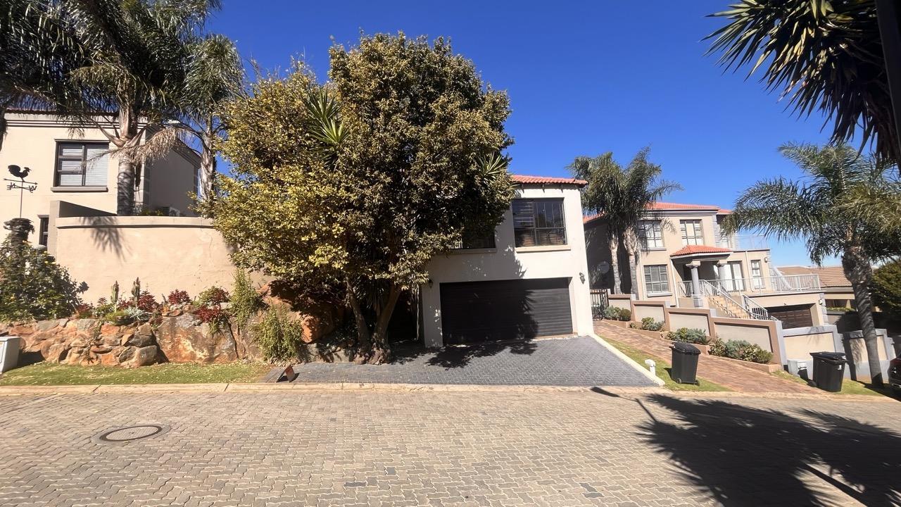 4 Bedroom House in Bassonia