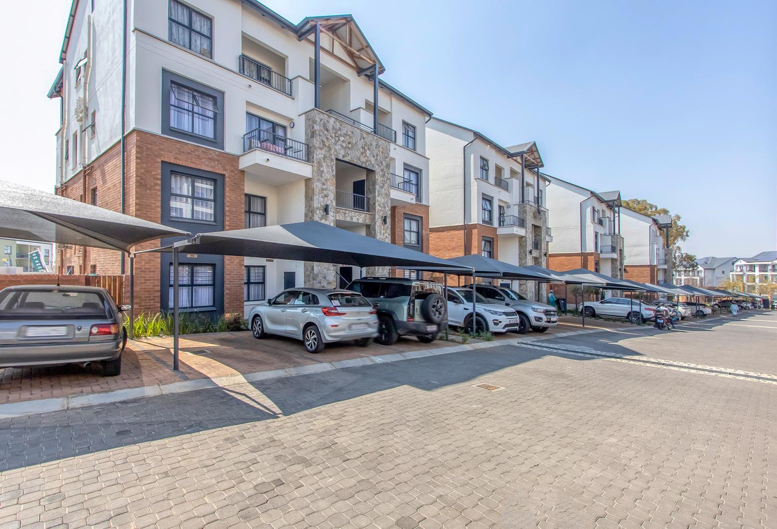 3 Bedroom Apartment in Linbro Park