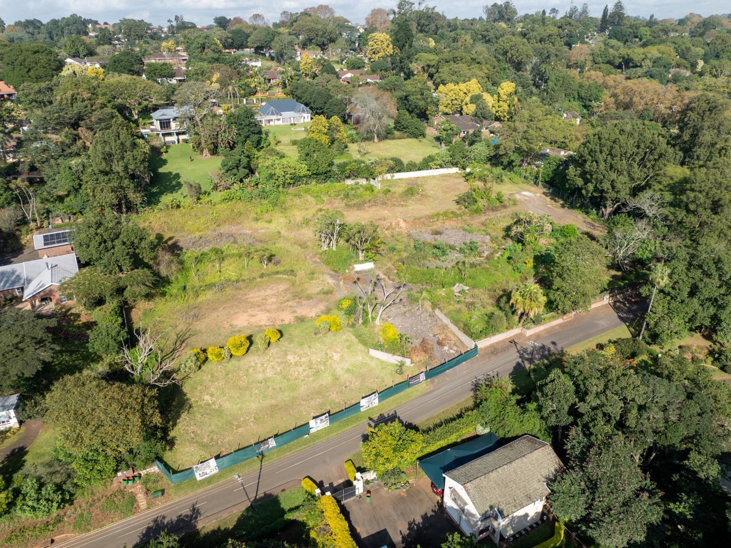 9 320 m² Land available in Kloof