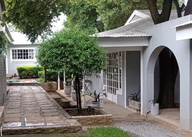 1 Bedroom Garden Cottage in Lakeside Village