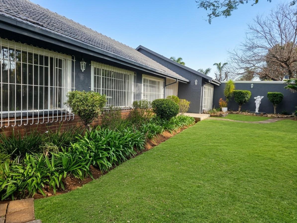 3 Bedroom House in Glen Marais