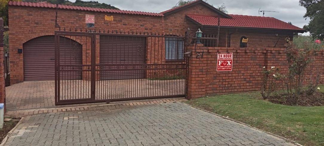 3 Bedroom House in Glenvista