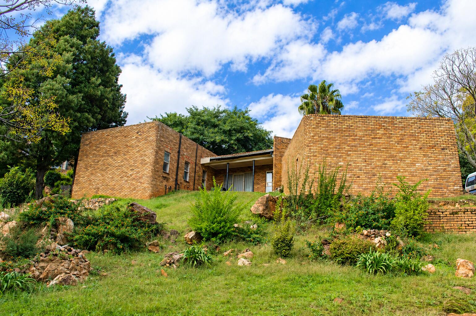 3 Bedroom House in Florida Hills