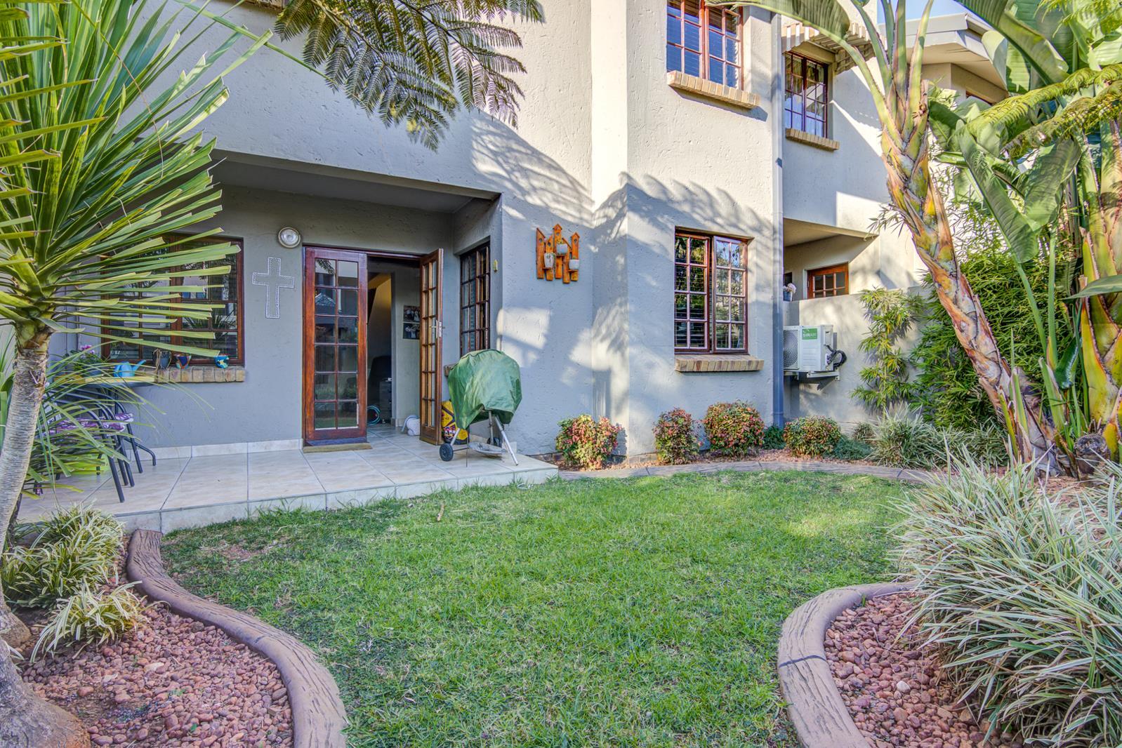 3 Bedroom Duplex in Glen Marais