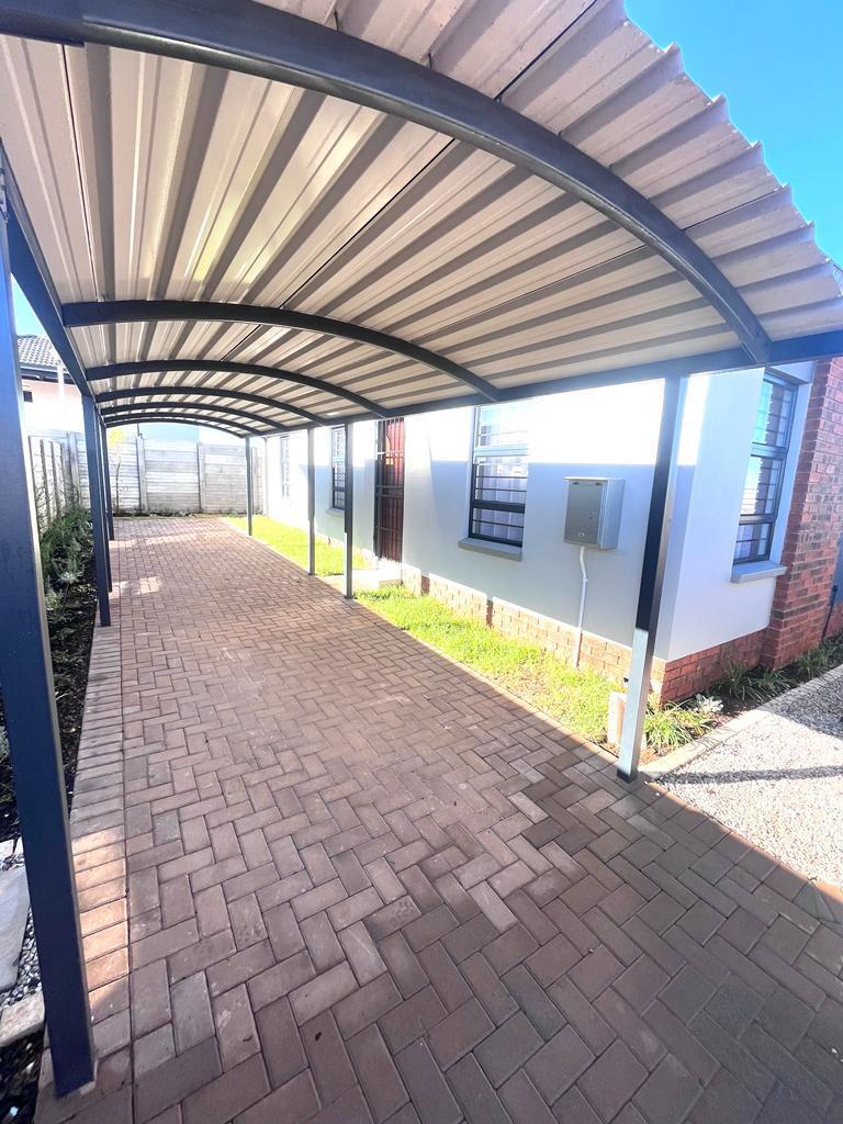 3 Bedroom House in Naturena