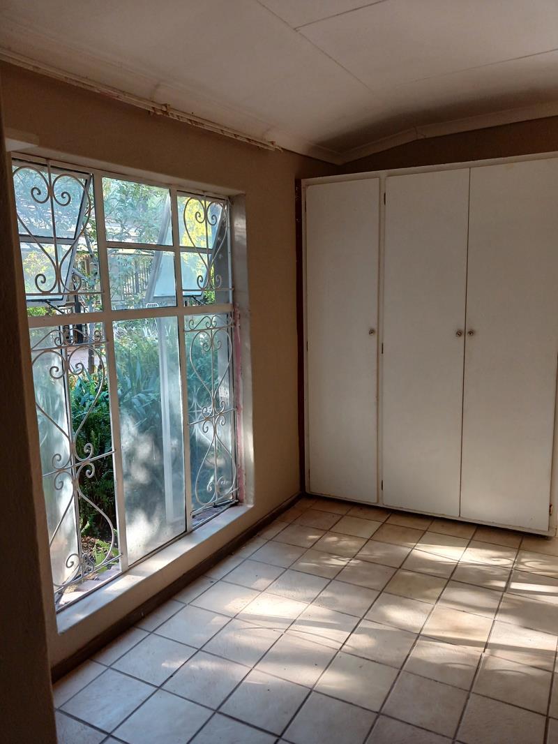 1 Bedroom Garden Cottage in Kameeldrift East