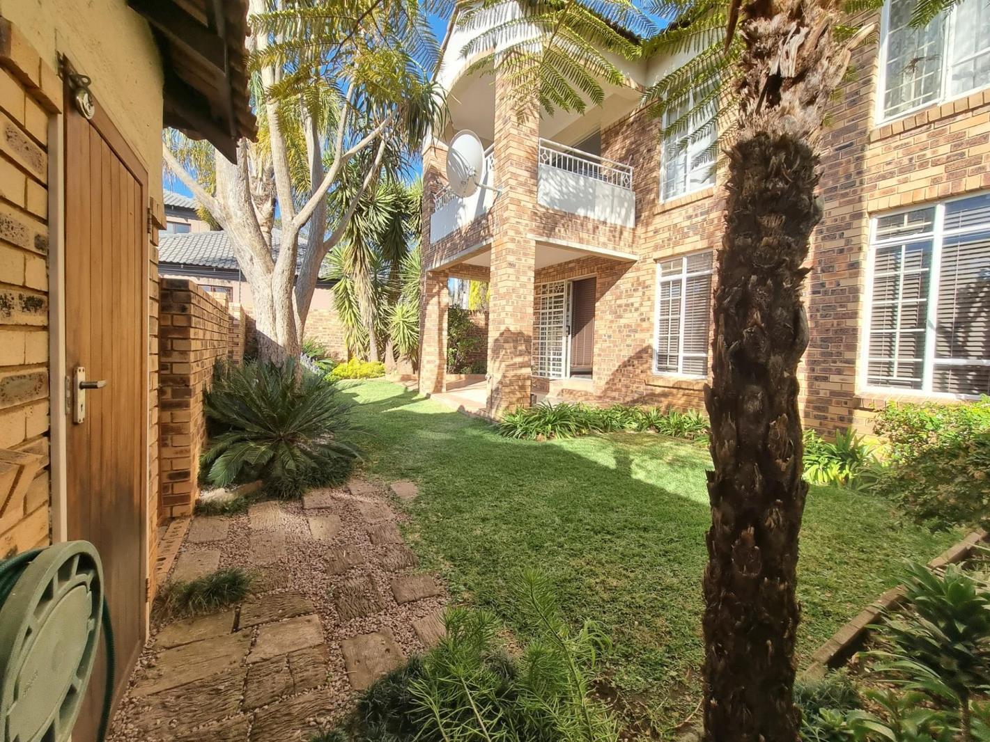 2 Bedroom Duplex in Moreleta Park
